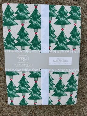 Rachel Ashwell Christmas Green Pine Tree Holiday Tablecloth Farmhouse NWT